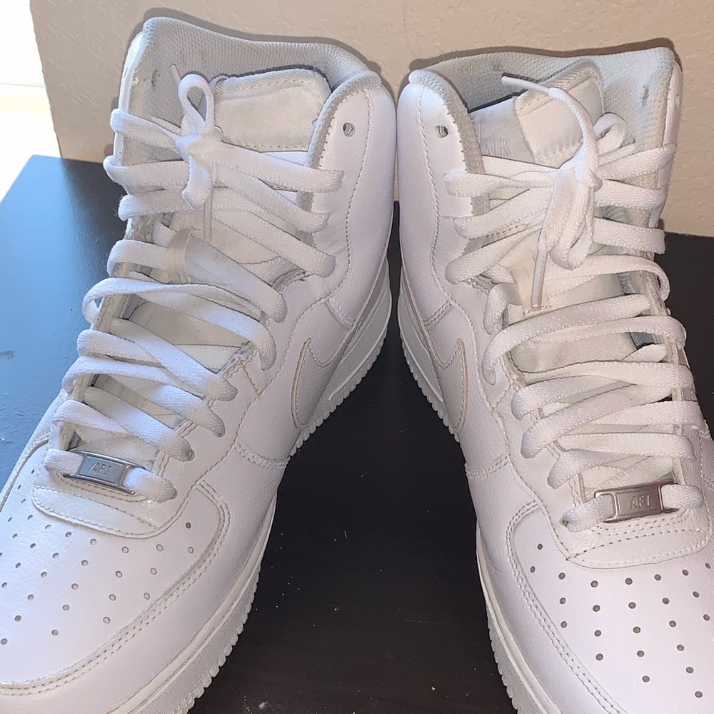Air Force 1 High (No straps)